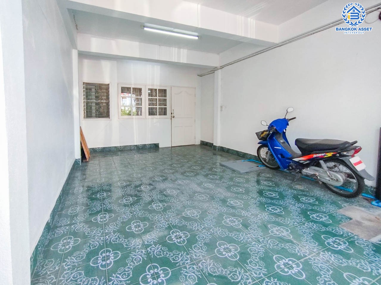 *****ทาวน์เฮ้าส์มือสอง กรุงเทพฯ ม.บ้านราณี2 ลาดปลาเค้า เนื้อที่ 17 ตร.ว. ฟังก์ชัน 2 ห้องนอน 2 ห้องน้ำ 1 ที่จอดรถ บ้านสวยพร้อมอยู่ บรรยากาศเงียบสงบ บนทำเลดี ใกล้เซ็นทรัลรามอินทรา และทางด่วน "รามอินทรา-อาจณรงค์"